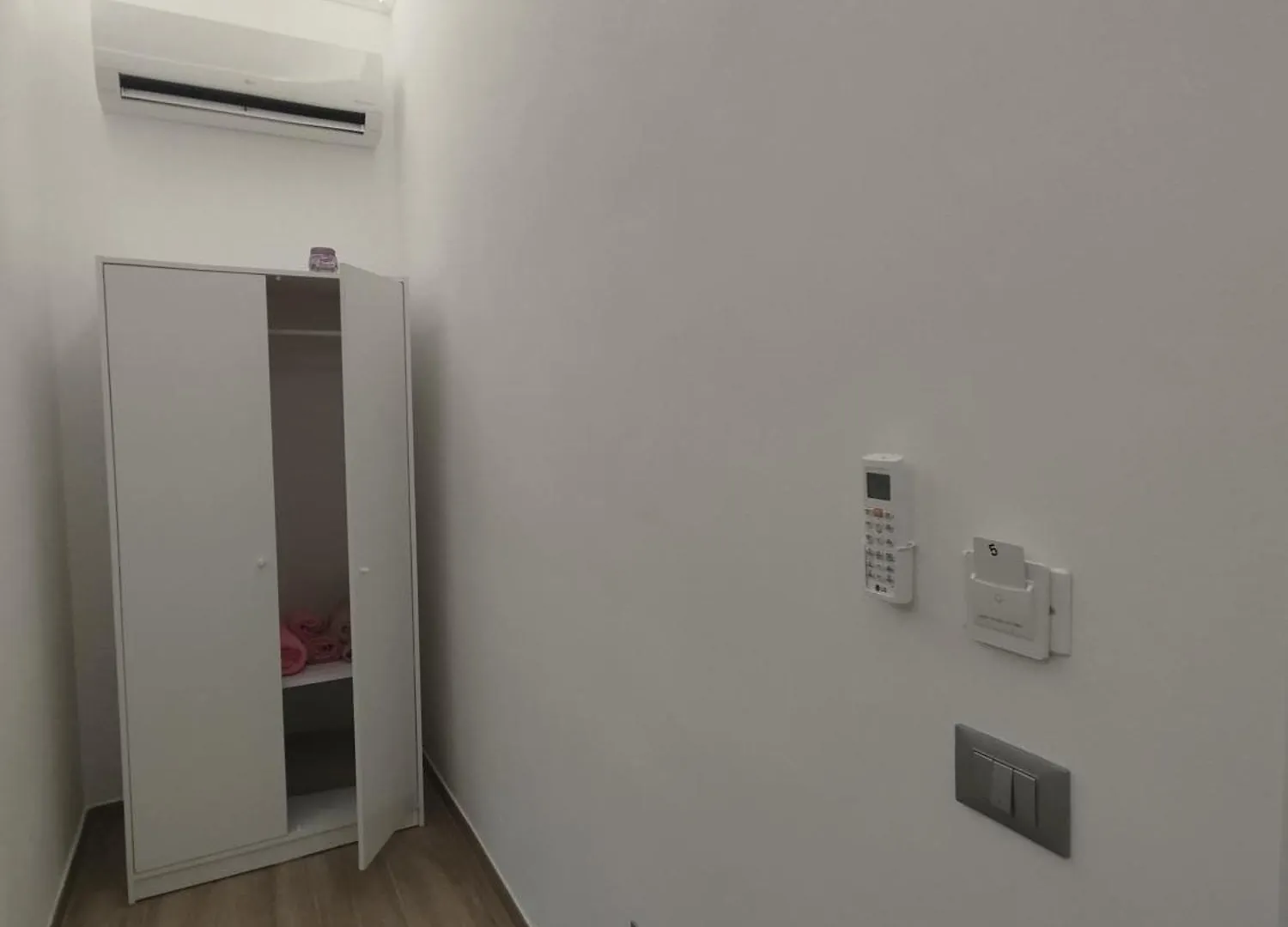 Valdambra B&B 0*, Ambra